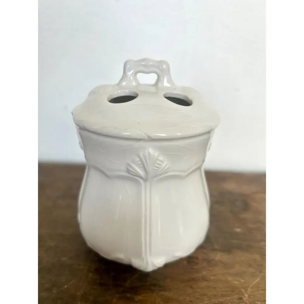 Shabby Chic White Ceramic Toothbrush Holder, Vintage Bathroom Accessories Decor